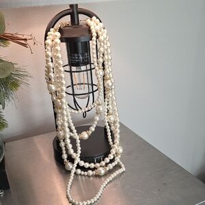 Elegant Pearl Necklace